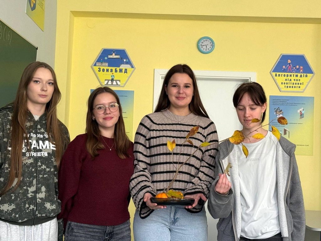 -5251310407081725311_121